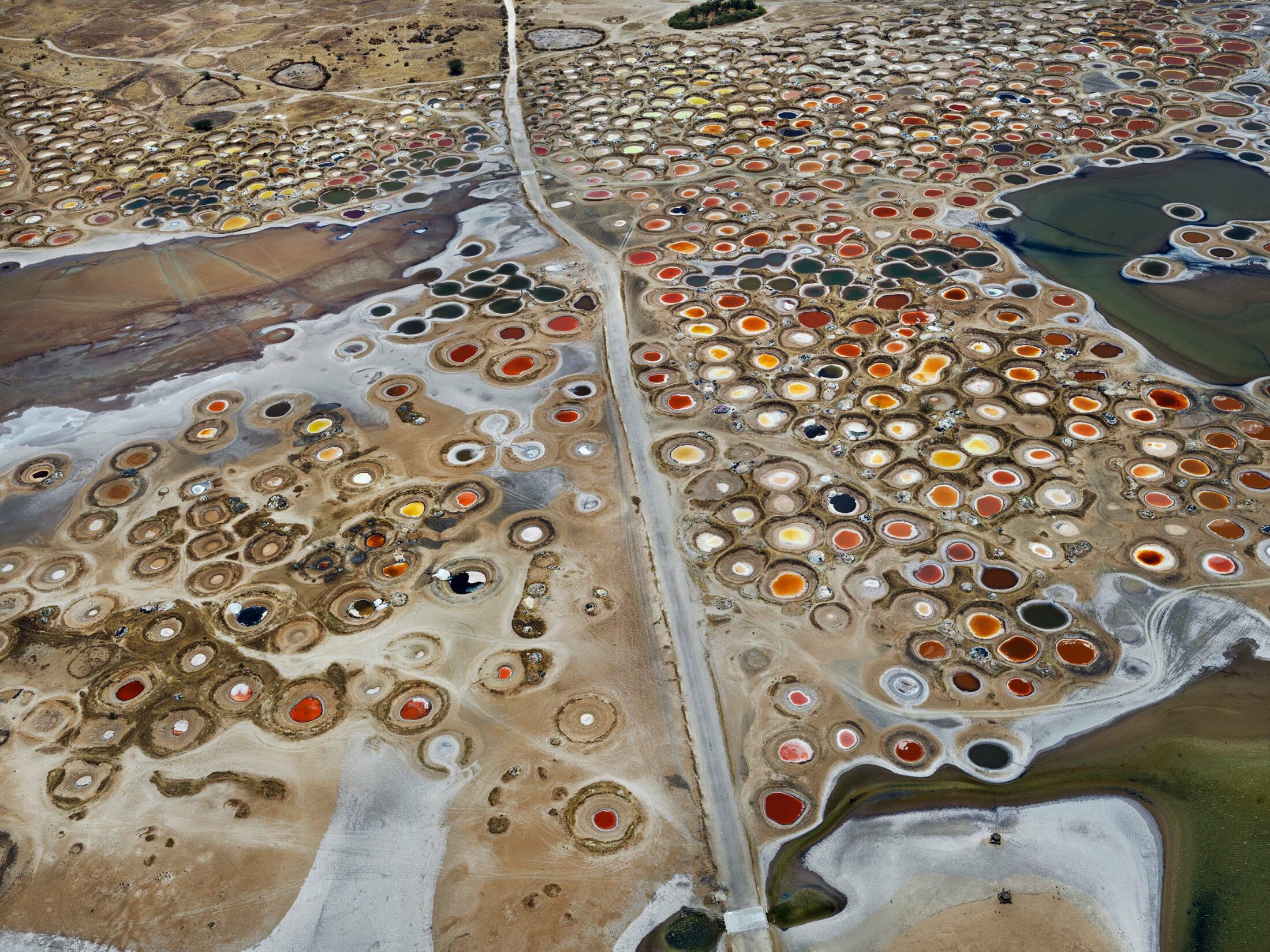 Edward Burtynsky, the anthropocene photographer 