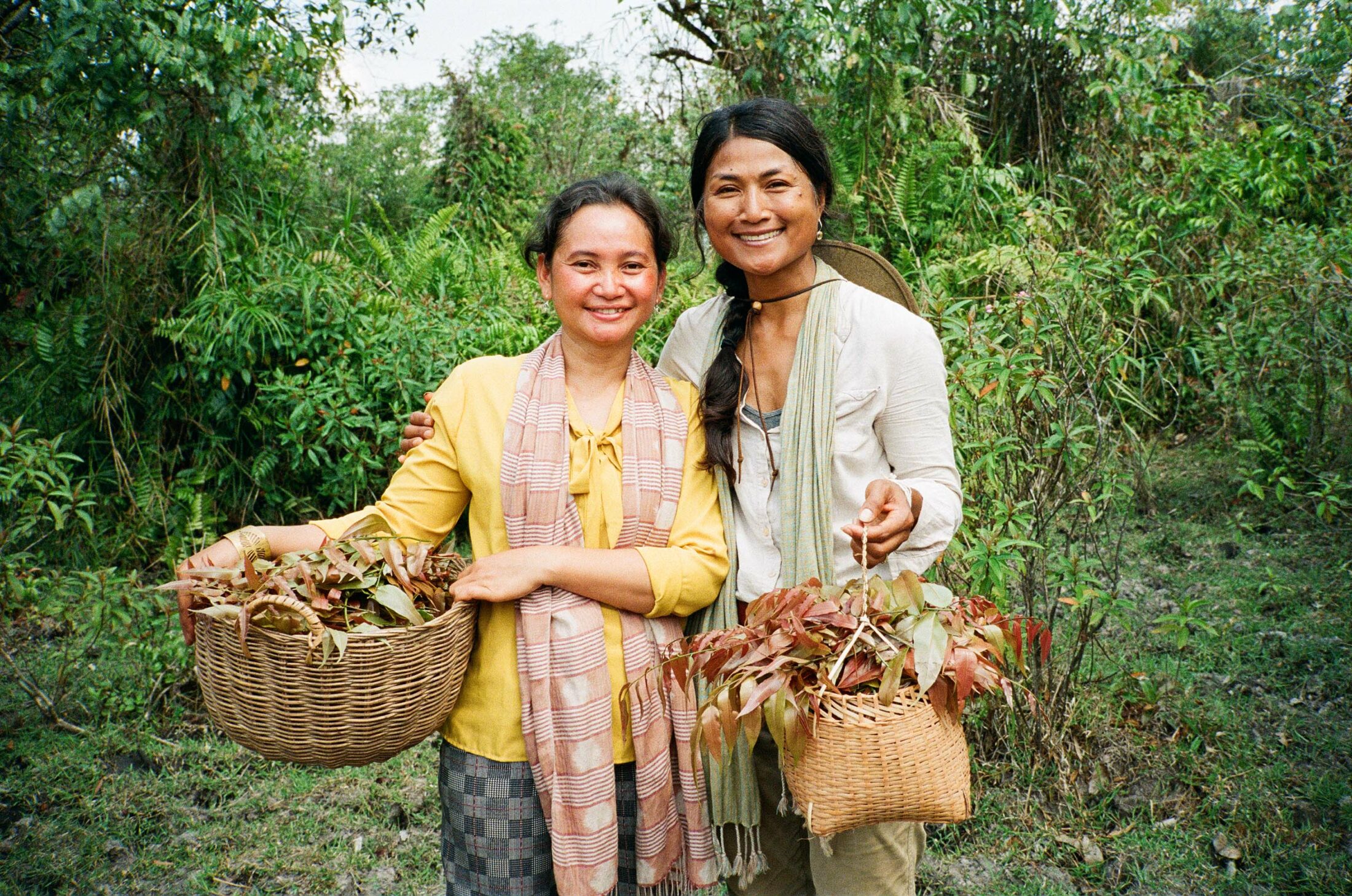 washing naked cambodia 
